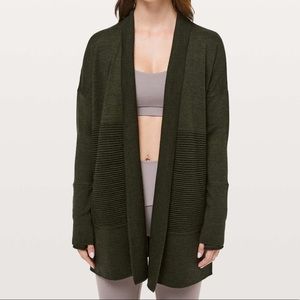 Lululemon Sit in Lotus Wrap II: Olive Green Size 4